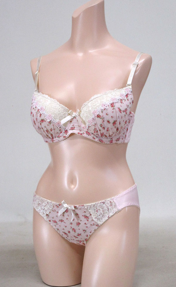 ブラジャー＋パンティー