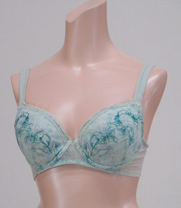 ブラジャー