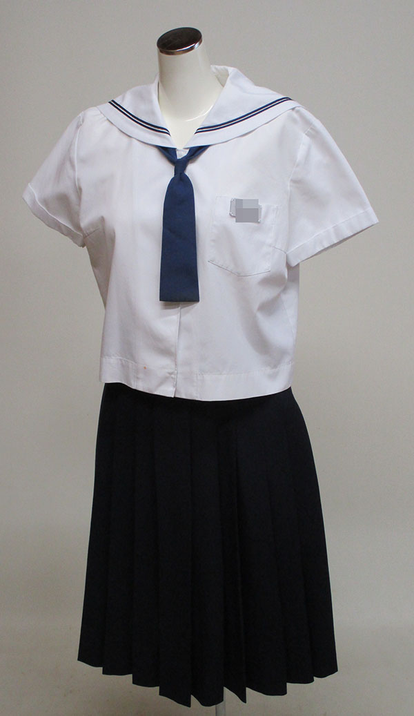 夏セーラー（半）＋スカート（ネクタイ・名札付）
